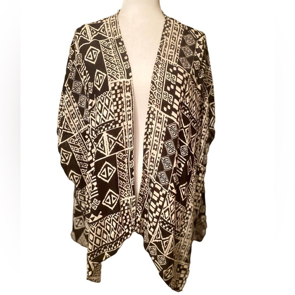 Always Me Kimono Black & White Size Large